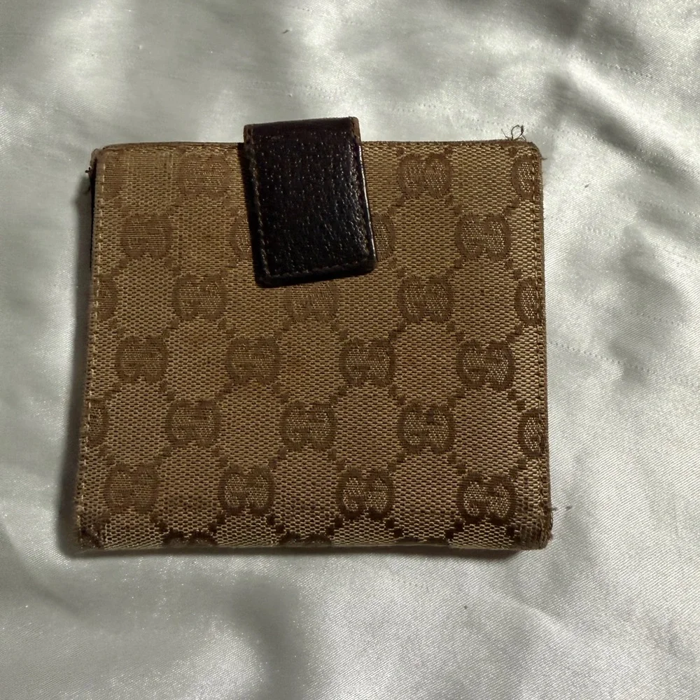 Gucci tan brown GG jacquard snap wallet with silver-tone button - Picture 2 of 8